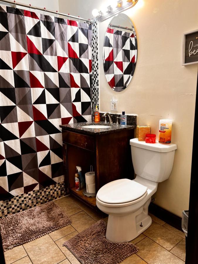 Clean, Spacious, Inexpensive Queen Br 호텔 시카고 외부 사진
